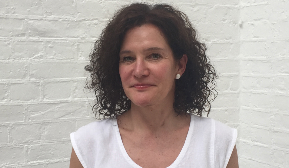 Dr. Caroline Hewitt