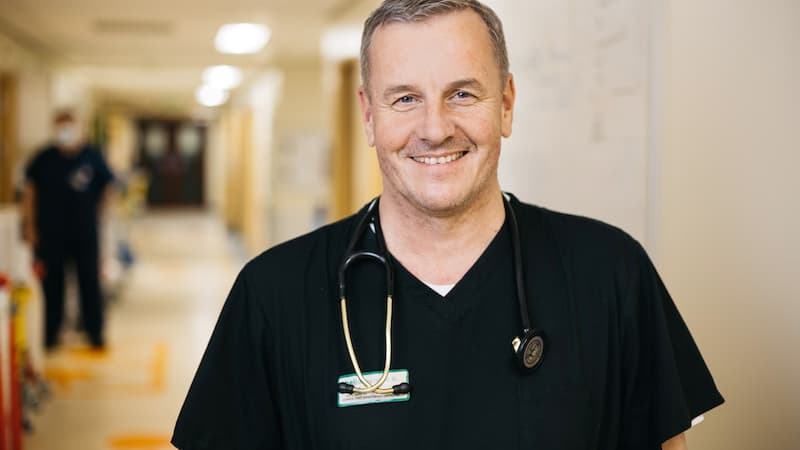 Dr. Gareth Davies