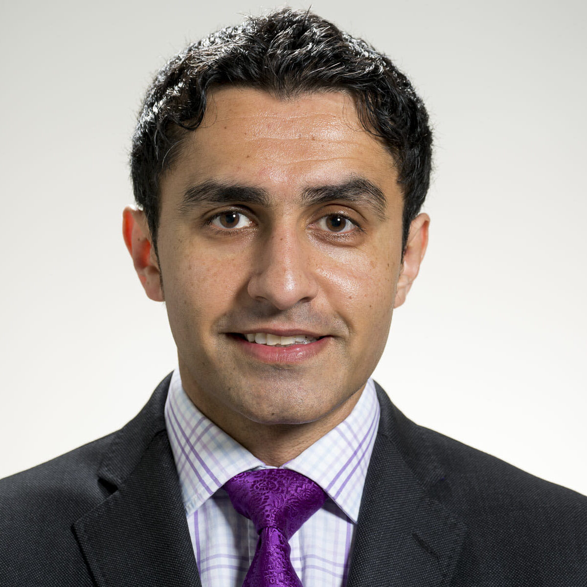 Dr. Ravinder Natt