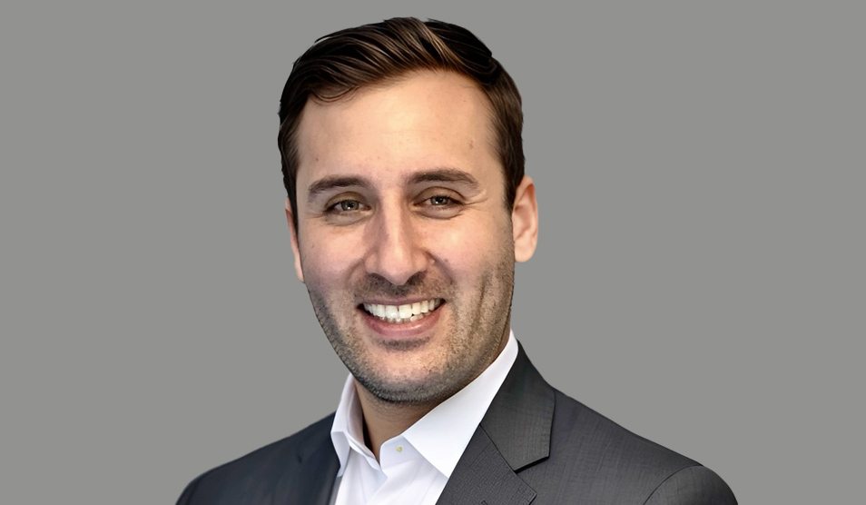 Dr. Sotirios Saravelos