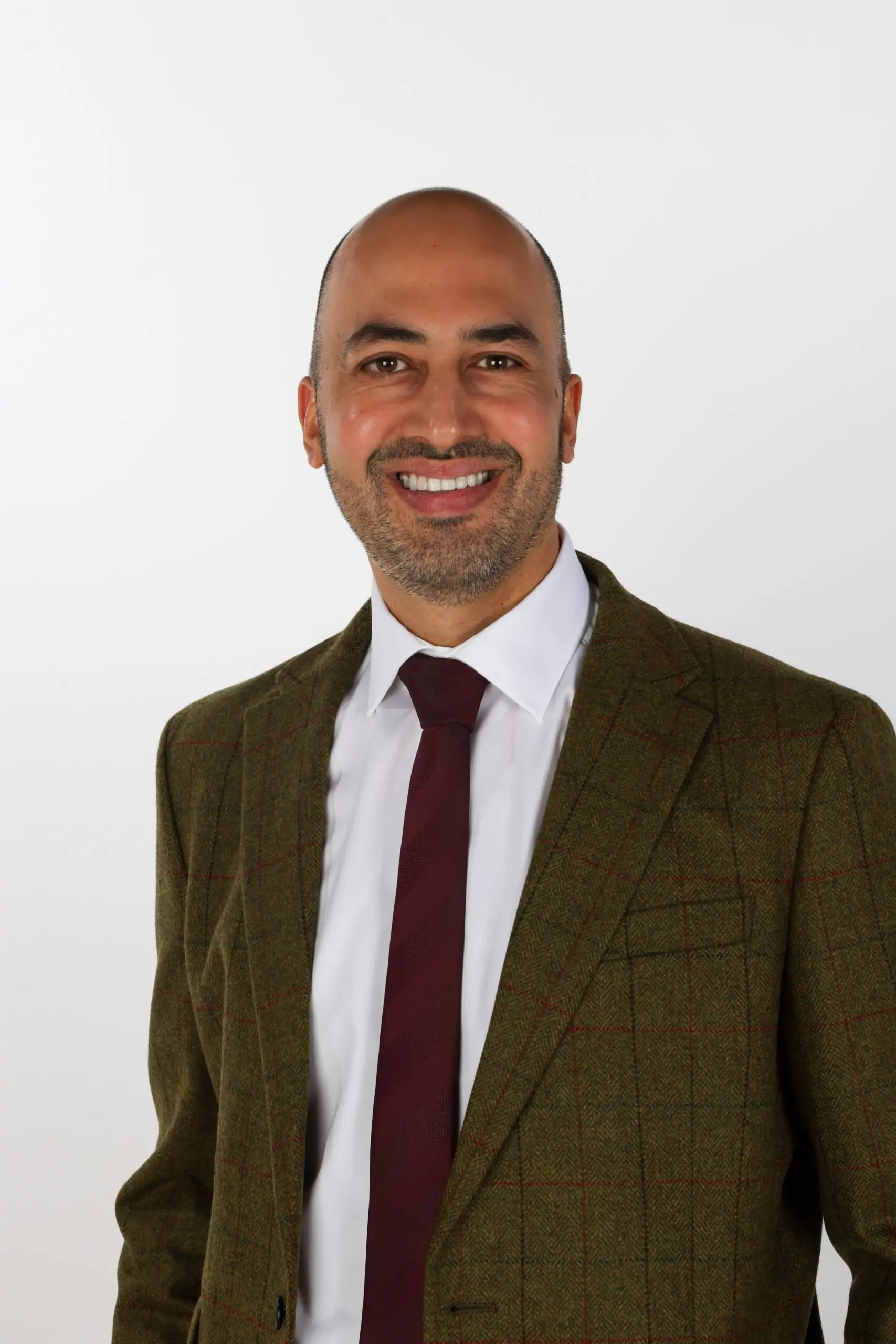 Dr. Yasser Falah