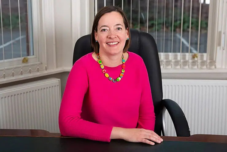 Dr. Johanna Thomas